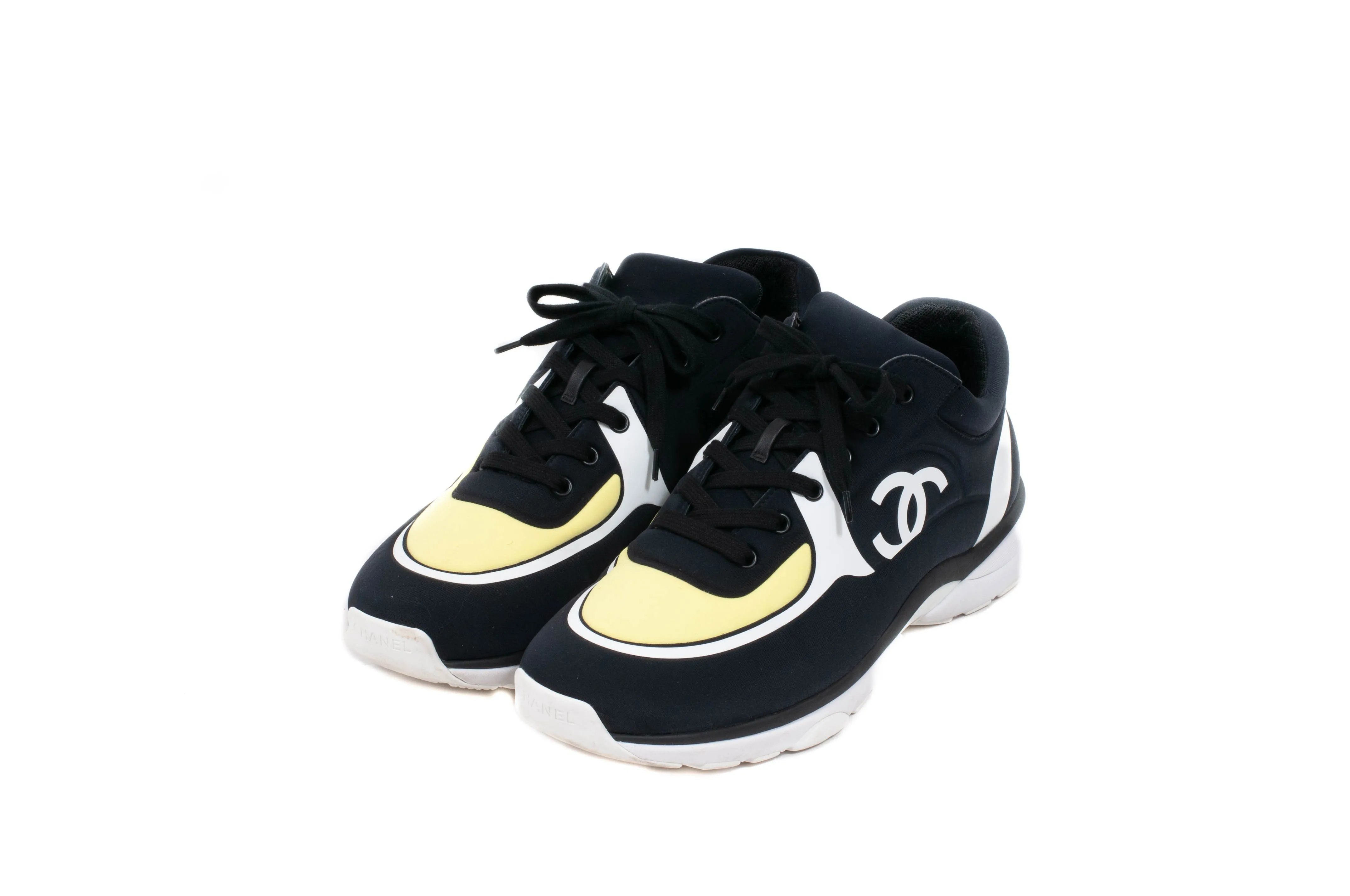 Low Top Sneakers (Black)