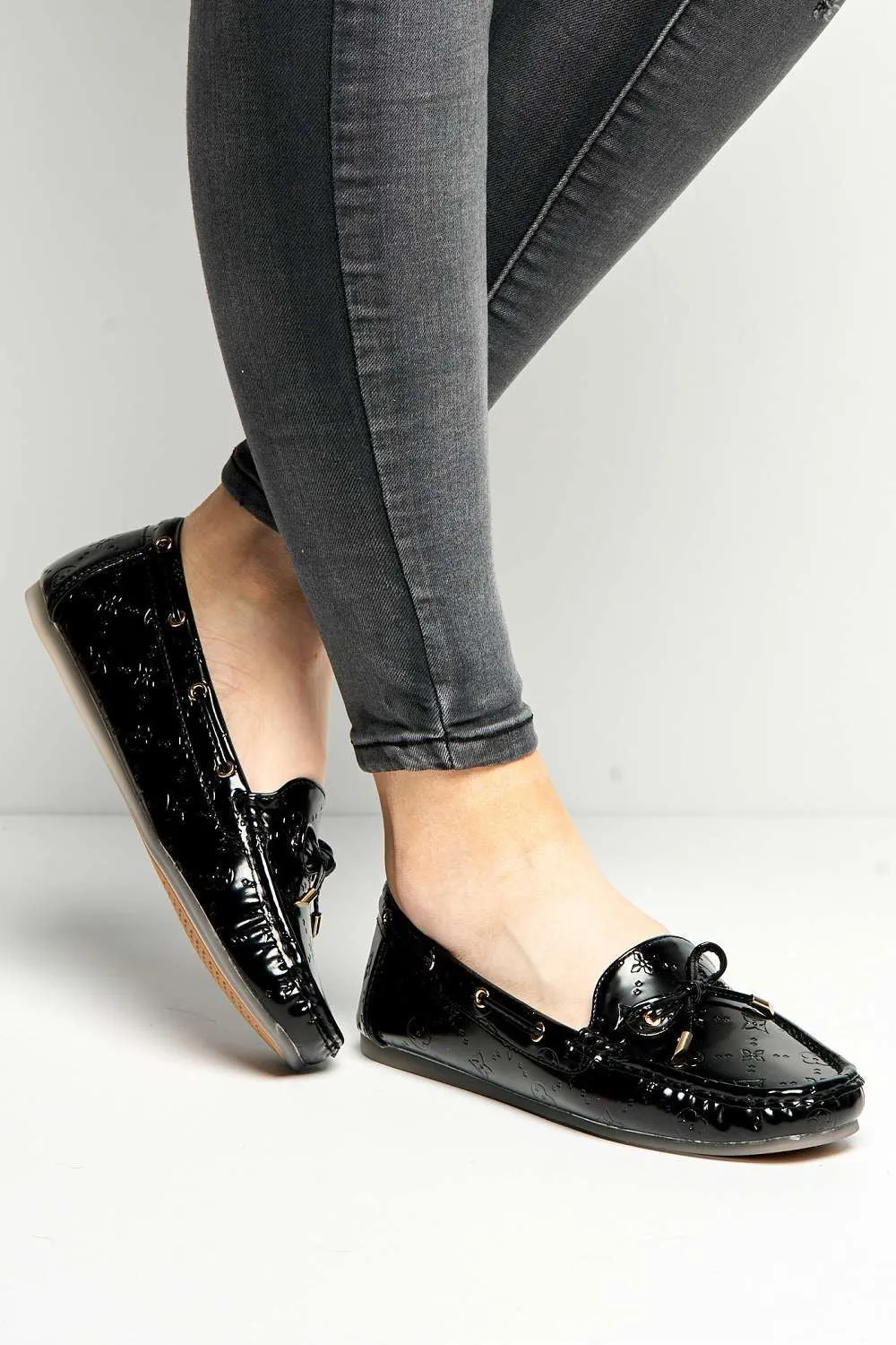 Padee Bow Detail Patterned Flat Loafers in Black