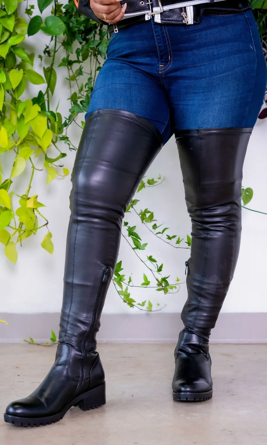 She's Killing It 2| Thigh High Flat Stretch Boots